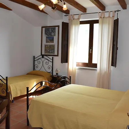 Agriturismo Fontanapietra Farm stay