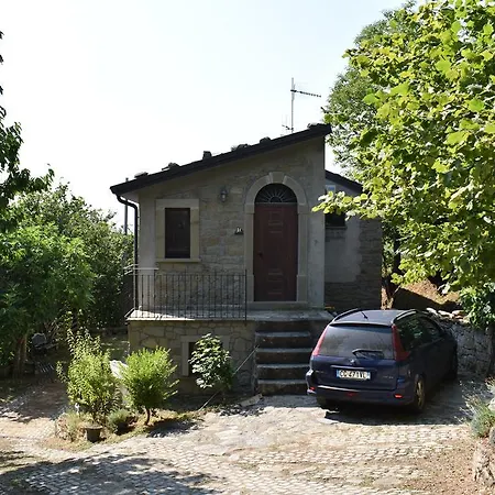 Agriturismo Fontanapietra Farm stay